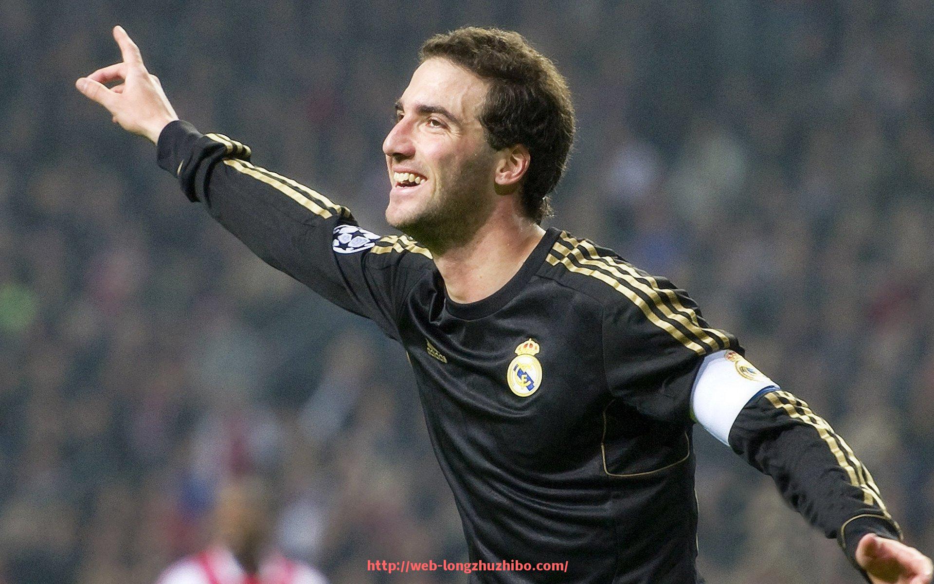 龙珠直播-法甲外援表现总结与未来引援策略建议